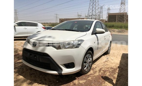 Acheter Import Voiture Toyota Yaris Blanc à Import - Dubai, Artibonite Acheter Import Voiture Toyota Yaris Blanc à Import - Dubai, Artibonite