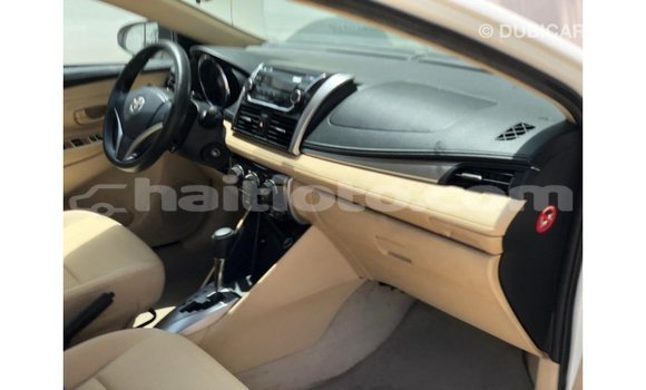 Acheter Import Voiture Toyota Yaris Blanc à Import - Dubai, Artibonite Acheter Import Voiture Toyota Yaris Blanc à Import - Dubai, Artibonite