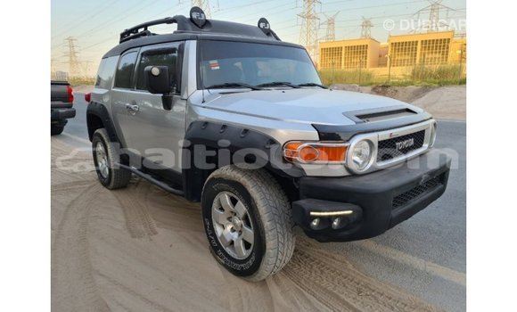 Buy Import Toyota FJ Cruiser Other Car in Import - Dubai in Artibonite Buy Import Toyota FJ Cruiser Other Car in Import - Dubai in Artibonite
