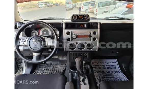 Buy Import Toyota FJ Cruiser Other Car in Import - Dubai in Artibonite Buy Import Toyota FJ Cruiser Other Car in Import - Dubai in Artibonite