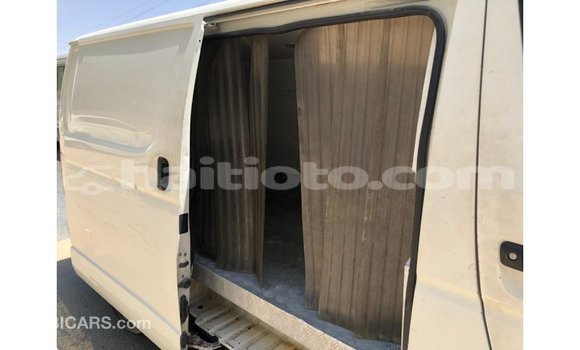 Acheter Import Voiture Toyota Hiace Blanc à Import - Dubai, Artibonite Acheter Import Voiture Toyota Hiace Blanc à Import - Dubai, Artibonite