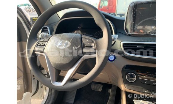 Acheter Import Voiture Hyundai Tucson Blanc à Import - Dubai, Artibonite Acheter Import Voiture Hyundai Tucson Blanc à Import - Dubai, Artibonite