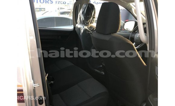 Buy Import Toyota Hilux Other Car in Import - Dubai in Artibonite Buy Import Toyota Hilux Other Car in Import - Dubai in Artibonite