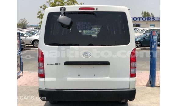 Buy Import Toyota Hiace White Car in Import - Dubai in Artibonite Buy Import Toyota Hiace White Car in Import - Dubai in Artibonite