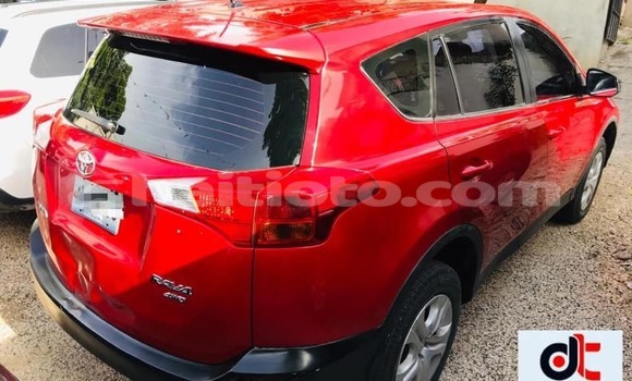 Acheter Occasion Voiture Toyota RAV4 Rouge à Port-au-Prince, Ouest Acheter Occasion Voiture Toyota RAV4 Rouge à Port-au-Prince, Ouest