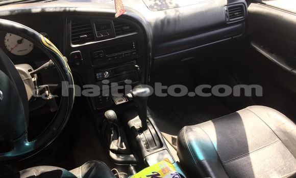 Buy Used Nissan Pathfinder Silver Car in Port-au-Prince in Ouest Buy Used Nissan Pathfinder Silver Car in Port-au-Prince in Ouest