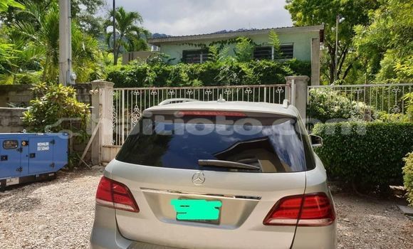 Acheter Occasion Voiture Mercedes-Benz GLE Gris à Port-au-Prince, Ouest Acheter Occasion Voiture Mercedes-Benz GLE Gris à Port-au-Prince, Ouest