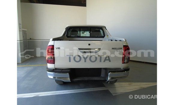 Acheter Import Voiture Toyota Hilux Autre à Import - Dubai, Artibonite Acheter Import Voiture Toyota Hilux Autre à Import - Dubai, Artibonite