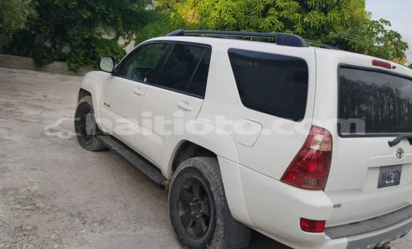 Acheter Occasion Voiture Toyota 4Runner Blanc à Port-au-Prince, Ouest Acheter Occasion Voiture Toyota 4Runner Blanc à Port-au-Prince, Ouest
