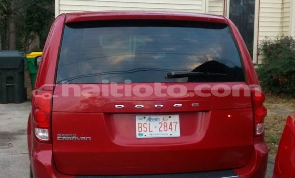 Acheter Import Voiture Dodge Caravan Rouge à Lascahobas, Ouest Acheter Import Voiture Dodge Caravan Rouge à Lascahobas, Ouest