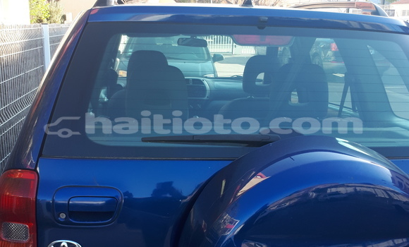 Acheter Occasion Voiture Toyota RAV4 Bleu à Miragoane, Grand'Anse Acheter Occasion Voiture Toyota RAV4 Bleu à Miragoane, Grand'Anse