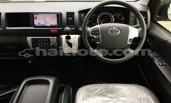 Acheter Occasion Voiture Toyota Hiace Gris à Delmas, Ouest Acheter Occasion Voiture Toyota Hiace Gris à Delmas, Ouest