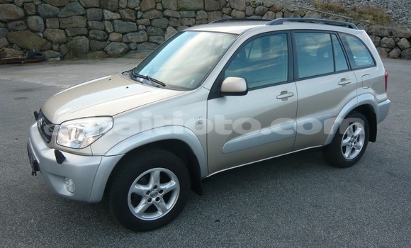 Acheter Occasion Voiture Toyota RAV4 Gris à Port-au-Prince, Ouest Acheter Occasion Voiture Toyota RAV4 Gris à Port-au-Prince, Ouest