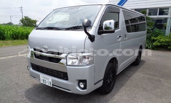 Acheter Occasion Voiture Toyota Hiace Gris à Delmas, Ouest Acheter Occasion Voiture Toyota Hiace Gris à Delmas, Ouest