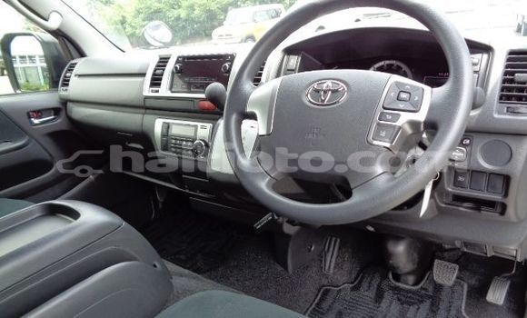 Acheter Occasion Voiture Toyota Hiace Gris à Delmas, Ouest Acheter Occasion Voiture Toyota Hiace Gris à Delmas, Ouest