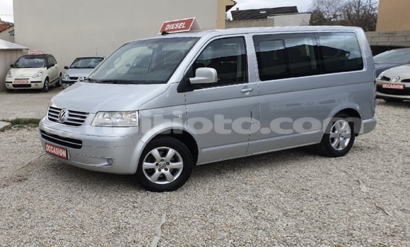 Buy Import Volkswagen Caravelle Silver Car in Carrefour in Ouest Buy Import Volkswagen Caravelle Silver Car in Carrefour in Ouest