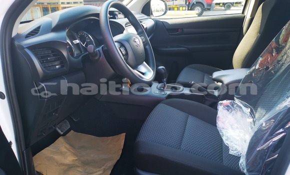 Acheter Occasion Voiture Toyota Hilux Blanc à Cap-Haitien, Nord Acheter Occasion Voiture Toyota Hilux Blanc à Cap-Haitien, Nord