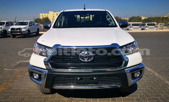 Acheter Occasion Voiture Toyota Hilux Blanc à Cap-Haitien, Nord Acheter Occasion Voiture Toyota Hilux Blanc à Cap-Haitien, Nord