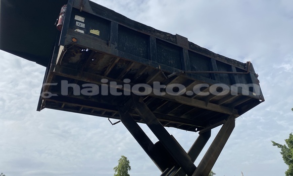 Acheter Occasion Utilitaire Ford E 150 Cargo Van Blanc à Leogane, Ouest Acheter Occasion Utilitaire Ford E 150 Cargo Van Blanc à Leogane, Ouest