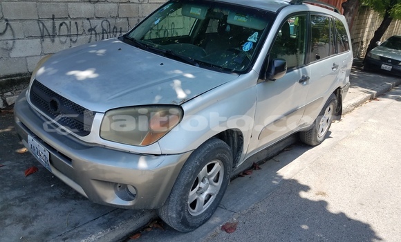 Acheter Occasion Voiture Toyota RAV4 Gris à Port-au-Prince, Ouest Acheter Occasion Voiture Toyota RAV4 Gris à Port-au-Prince, Ouest