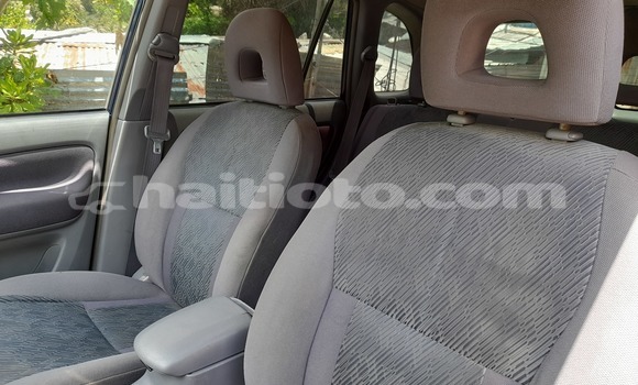 Acheter Occasion Voiture Toyota RAV4 Bleu à Petionville, Ouest Acheter Occasion Voiture Toyota RAV4 Bleu à Petionville, Ouest