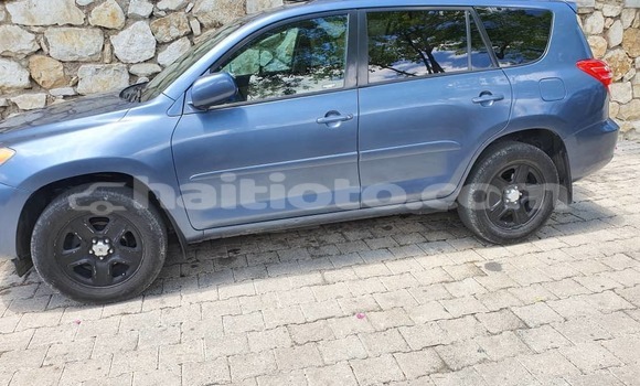 Acheter Occasion Voiture Toyota RAV4 Bleu à Petionville, Ouest Acheter Occasion Voiture Toyota RAV4 Bleu à Petionville, Ouest