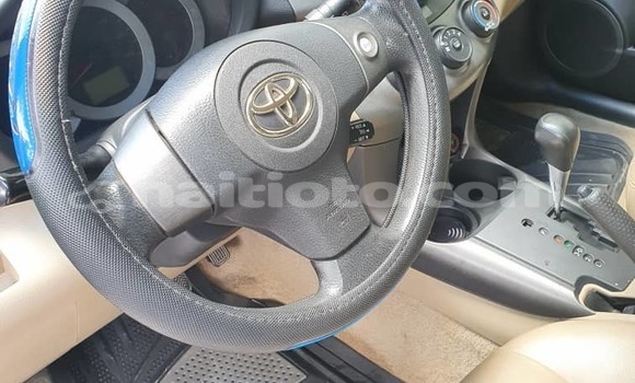 Acheter Occasion Voiture Toyota RAV4 Bleu à Petionville, Ouest Acheter Occasion Voiture Toyota RAV4 Bleu à Petionville, Ouest