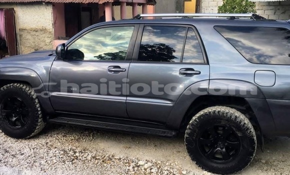 Acheter Occasion Voiture Toyota 4Runner Bleu à Croix-des-Bouquets, Nord Acheter Occasion Voiture Toyota 4Runner Bleu à Croix-des-Bouquets, Nord