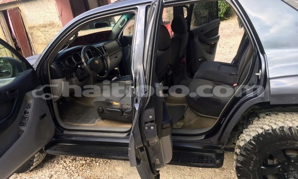 Acheter Occasion Voiture Toyota 4Runner Bleu à Croix-des-Bouquets, Nord Acheter Occasion Voiture Toyota 4Runner Bleu à Croix-des-Bouquets, Nord