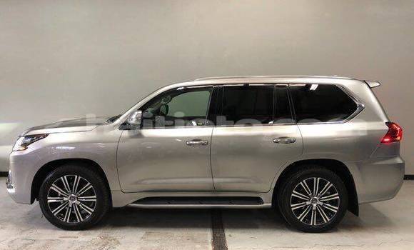 Buy Used Lexus LX 570 Brown Car in Anse-d'Hainault in Grand'Anse Buy Used Lexus LX 570 Brown Car in Anse-d'Hainault in Grand'Anse