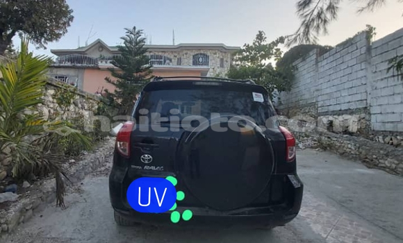 Acheter Occasion Voiture Toyota RAV4 Noir à Petionville, Ouest Acheter Occasion Voiture Toyota RAV4 Noir à Petionville, Ouest