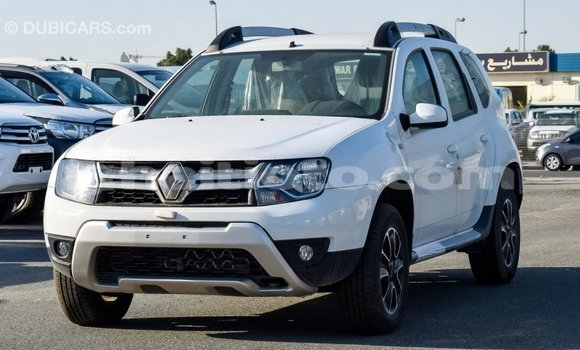 Acheter Import Voiture Renault Duster Blanc à Import - Dubai, Artibonite Acheter Import Voiture Renault Duster Blanc à Import - Dubai, Artibonite