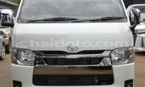 Buy Used Toyota Hiace White Car in Port-au-Prince in Ouest Buy Used Toyota Hiace White Car in Port-au-Prince in Ouest