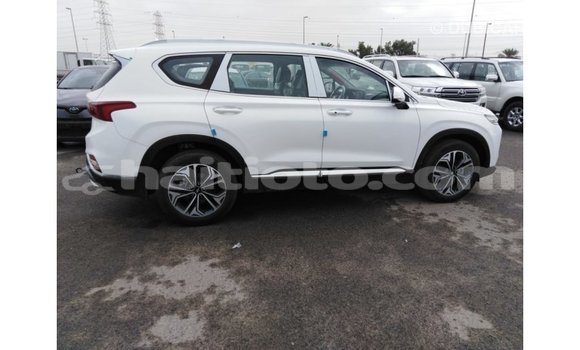 Acheter Import Voiture Hyundai Santa Fe Blanc à Import - Dubai, Artibonite Acheter Import Voiture Hyundai Santa Fe Blanc à Import - Dubai, Artibonite