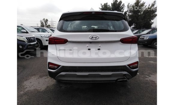 Acheter Import Voiture Hyundai Santa Fe Blanc à Import - Dubai, Artibonite Acheter Import Voiture Hyundai Santa Fe Blanc à Import - Dubai, Artibonite