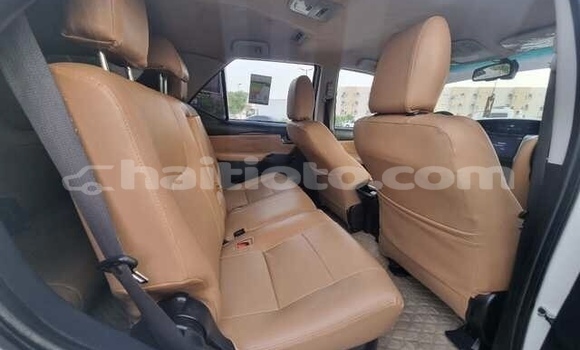 Acheter Occasion Voiture Toyota Fortuner Blanc à Cap-Haitien, Nord Acheter Occasion Voiture Toyota Fortuner Blanc à Cap-Haitien, Nord