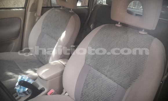 Acheter Occasion Voiture Toyota RAV4 Noir à Petionville, Ouest Acheter Occasion Voiture Toyota RAV4 Noir à Petionville, Ouest