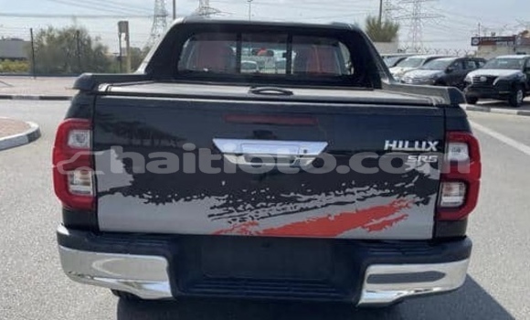 Buy Used Toyota Hilux Black Car in Cap-Haitien in Nord Buy Used Toyota Hilux Black Car in Cap-Haitien in Nord