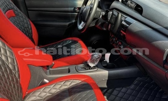 Buy Used Toyota Hilux Black Car in Cap-Haitien in Nord Buy Used Toyota Hilux Black Car in Cap-Haitien in Nord