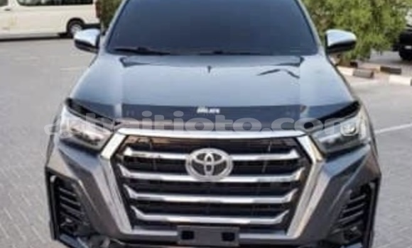 Buy Used Toyota Hilux Black Car in Cap-Haitien in Nord Buy Used Toyota Hilux Black Car in Cap-Haitien in Nord