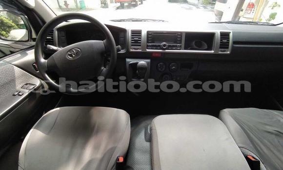 Acheter Occasion Voiture Toyota Hiace Blanc à Port-au-Prince, Ouest Acheter Occasion Voiture Toyota Hiace Blanc à Port-au-Prince, Ouest
