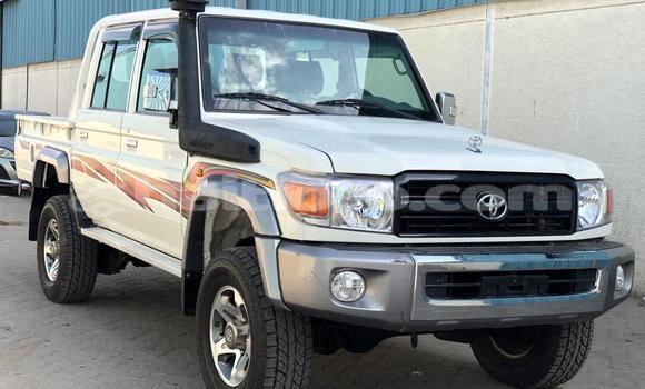 Buy Used Toyota Land Cruiser White Car in Port-de-Paix in Nord-Ouest Buy Used Toyota Land Cruiser White Car in Port-de-Paix in Nord-Ouest