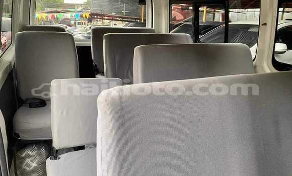 Buy Used Toyota Hiace White Car in Cap-Haitien in Nord Buy Used Toyota Hiace White Car in Cap-Haitien in Nord