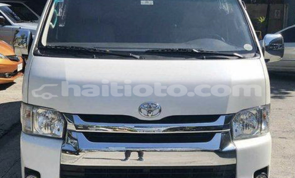 Acheter Occasion Voiture Toyota Hiace Blanc à Verrettes, Artibonite
