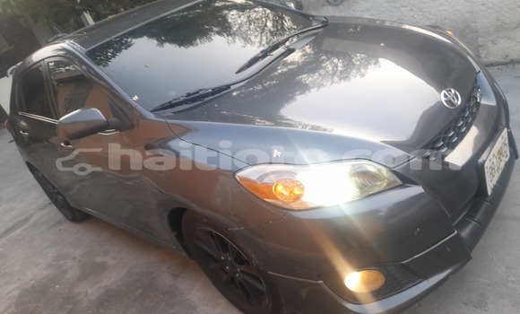 Buy Used Toyota Matrix Black Car in Petionville in Ouest Buy Used Toyota Matrix Black Car in Petionville in Ouest