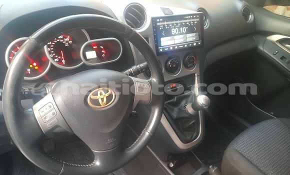 Buy Used Toyota Matrix Black Car in Petionville in Ouest Buy Used Toyota Matrix Black Car in Petionville in Ouest