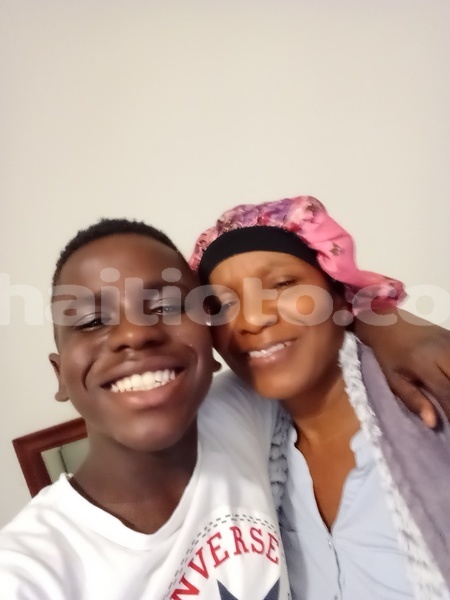 Big with watermark mercedes benz 250 nord cap haitien 4075