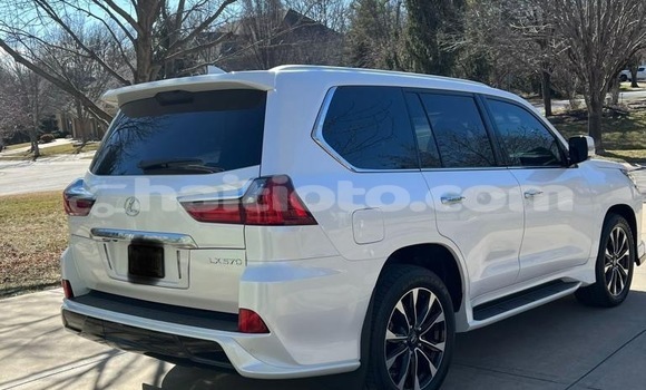 Buy Used Lexus LX 570 White Car in Anse-d'Hainault in Grand'Anse Buy Used Lexus LX 570 White Car in Anse-d'Hainault in Grand'Anse