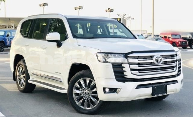 Big with watermark toyota land cruiser nord cap haitien 4096