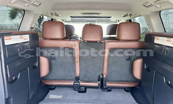 Acheter Occasion Voiture Toyota Land Cruiser Blanc à Kenscoff, Ouest Acheter Occasion Voiture Toyota Land Cruiser Blanc à Kenscoff, Ouest